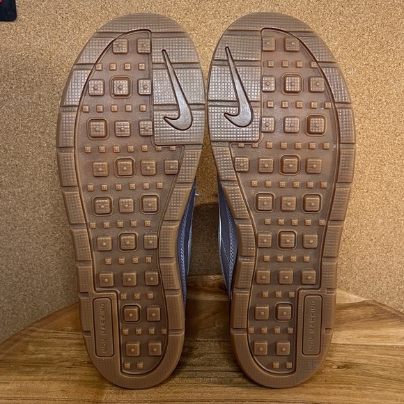 Nike ACG
Woodlands 2 GS
Brand new
Light violet ore/platinum/gum brown phantom - Picture 8 of 10